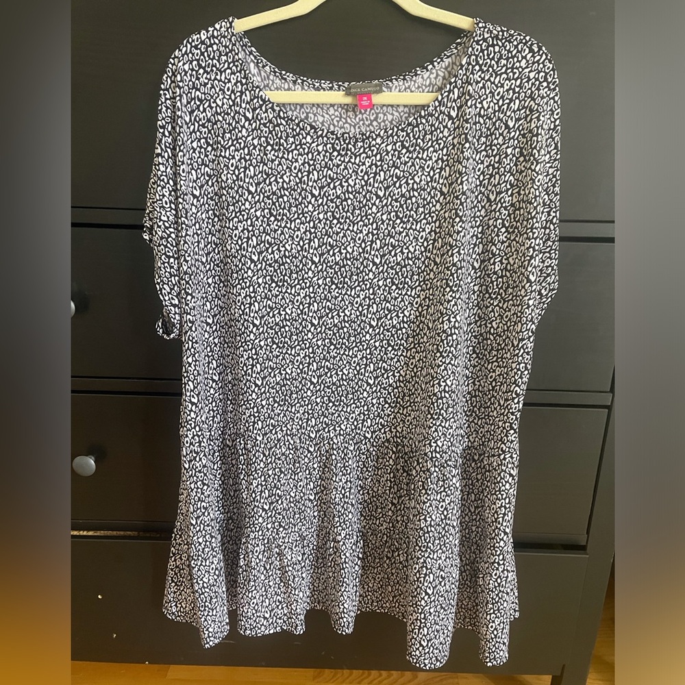 Vince Camuto Tier Top
